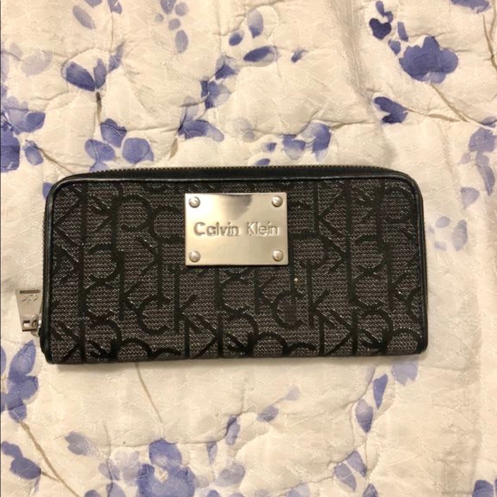 **BRAND NEW, NEVER USED** Calvin Klein Wallet